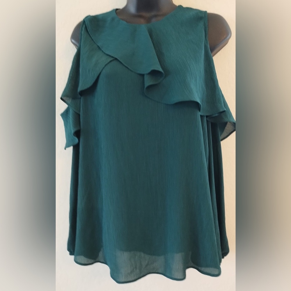 Gibson &Latimer women's Green  ruffle Cold Shoulder Top  3/4 Sleeves Blouse Sz S